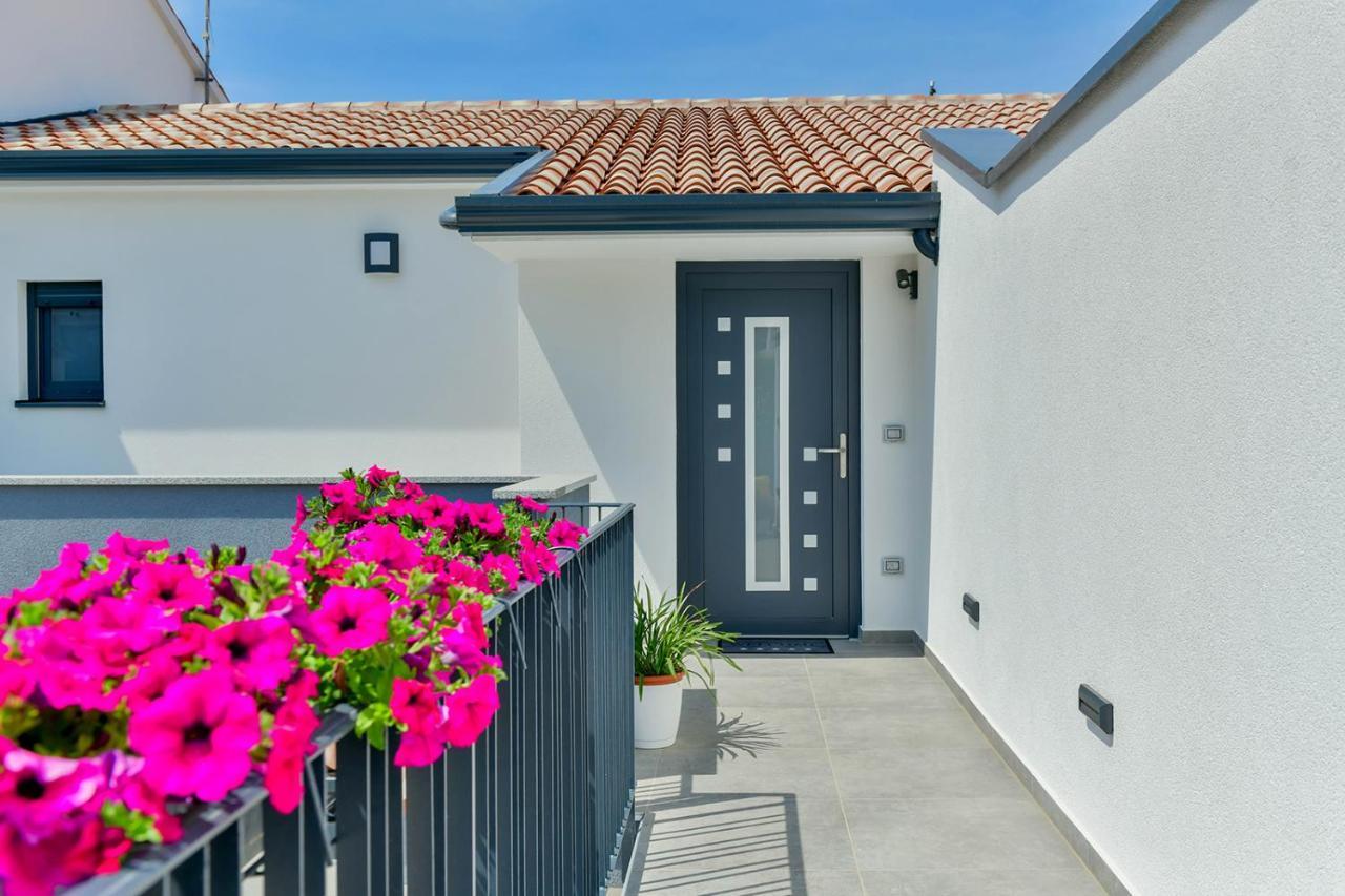 Apartment Aura Porec Exterior photo