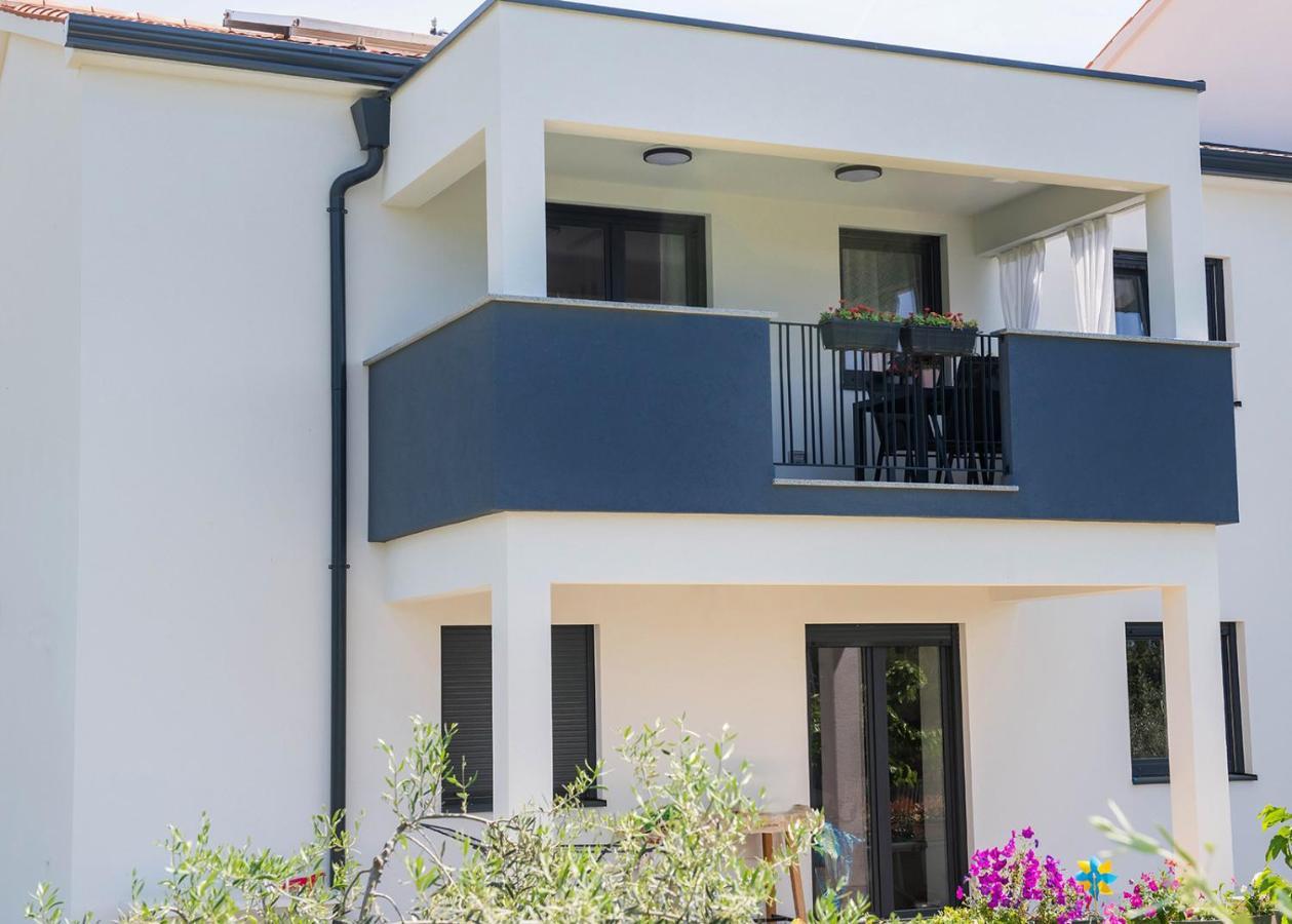 Apartment Aura Porec Exterior photo